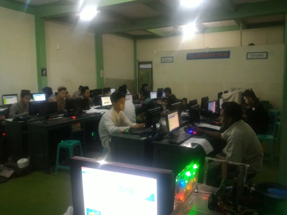 Kisah Lama di Lab SMP